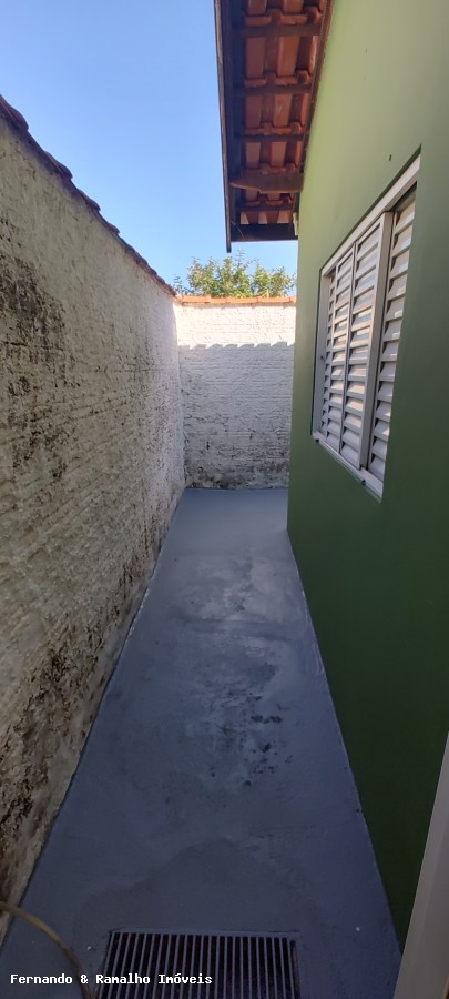Casa para alugar com 2 quartos, 151m² - Foto 16