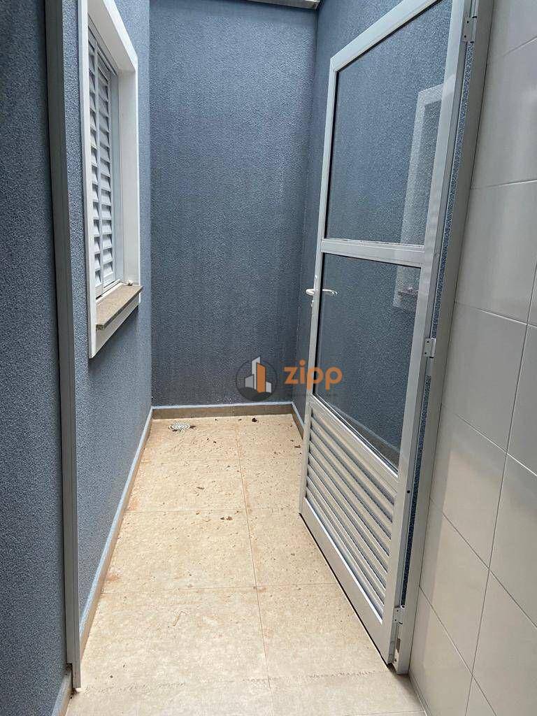 Casa para alugar com 2 quartos, 42m² - Foto 2