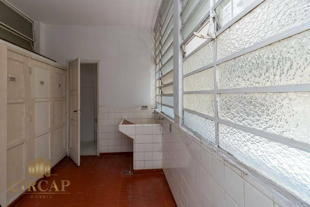 Apartamento à venda com 3 quartos, 149m² - Foto 9