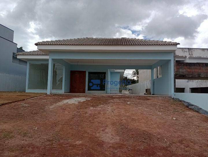 Casa de Condomínio à venda com 3 quartos, 196m² - Foto 1