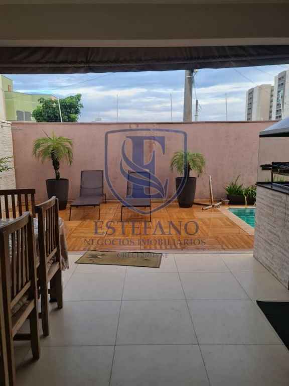 Casa para alugar com 3 quartos, 360m² - Foto 1