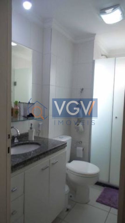 Apartamento à venda com 3 quartos, 107m² - Foto 4