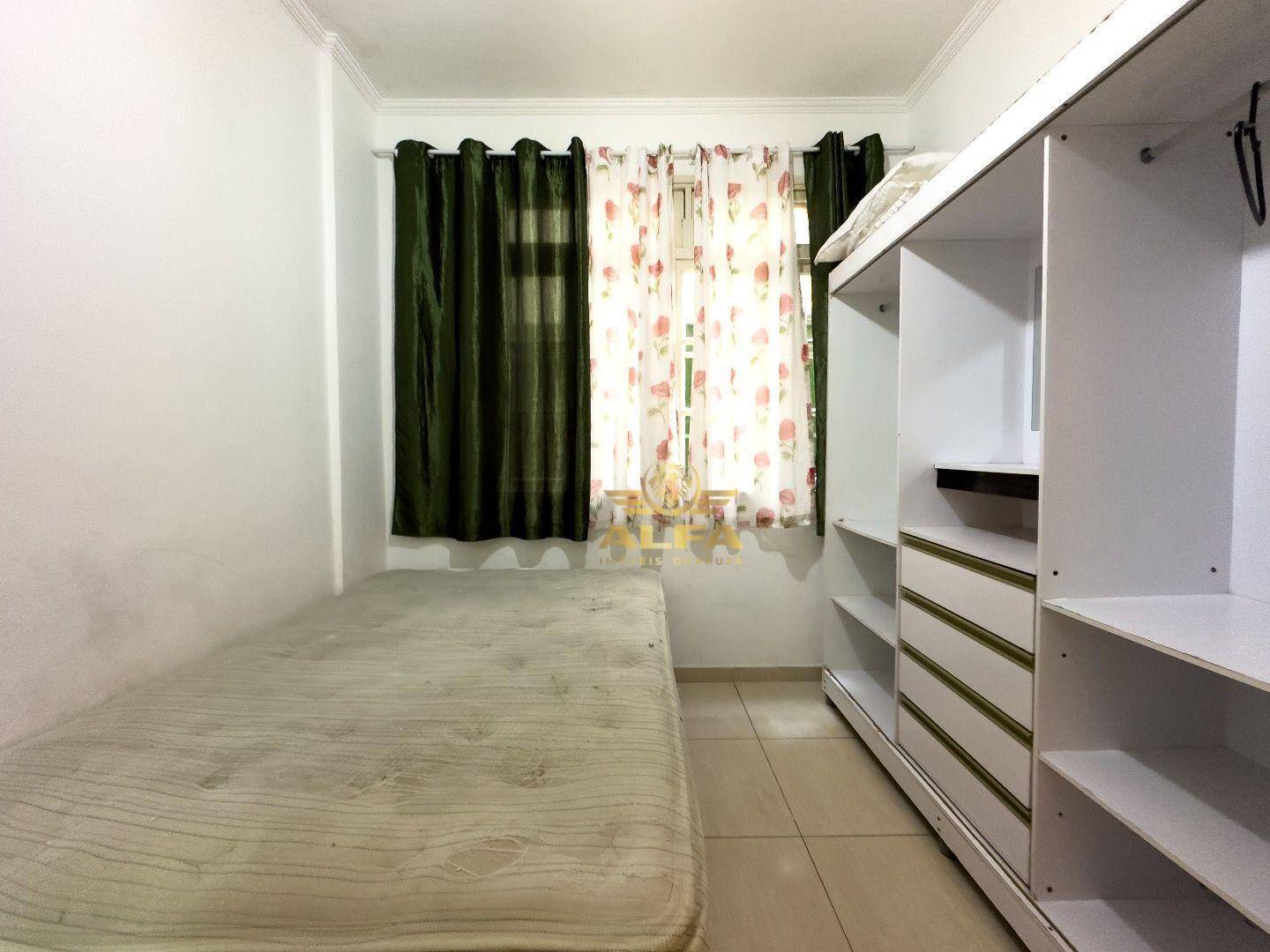 Apartamento à venda com 2 quartos, 70m² - Foto 6