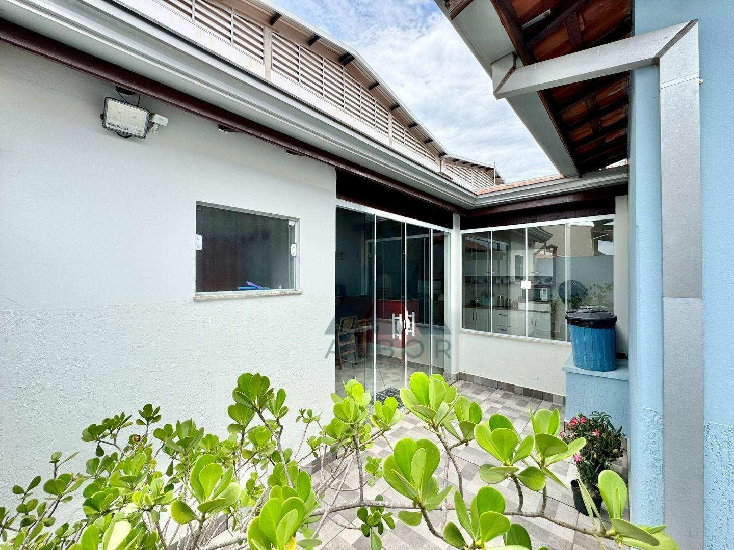 Casa, 3 quartos, 115 m² - Foto 1