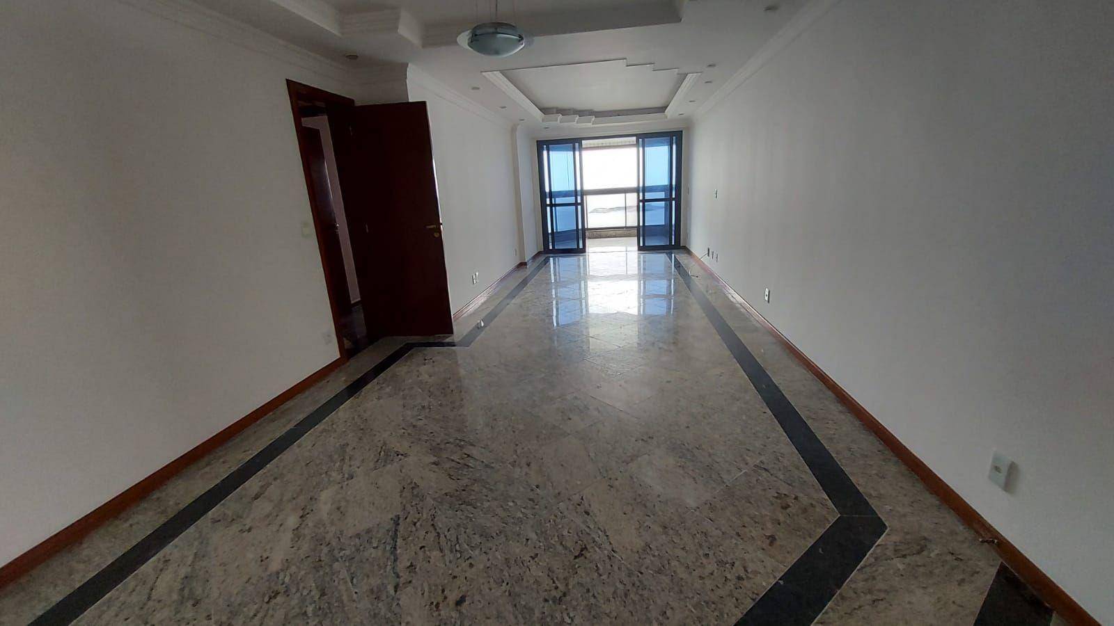 Apartamento à venda com 3 quartos, 130m² - Foto 4