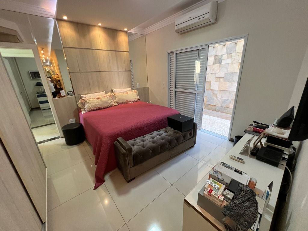 Casa de Condomínio à venda com 4 quartos, 330m² - Foto 25