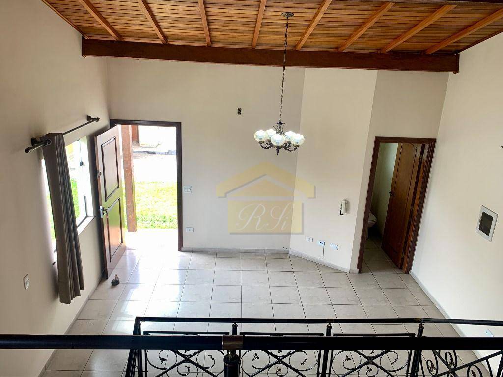 Casa para alugar com 2 quartos, 180m² - Foto 11