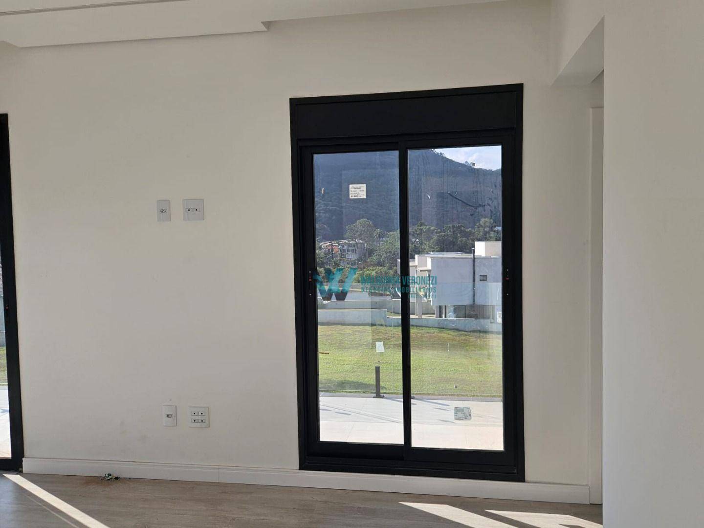 Casa à venda com 3 quartos, 345m² - Foto 27