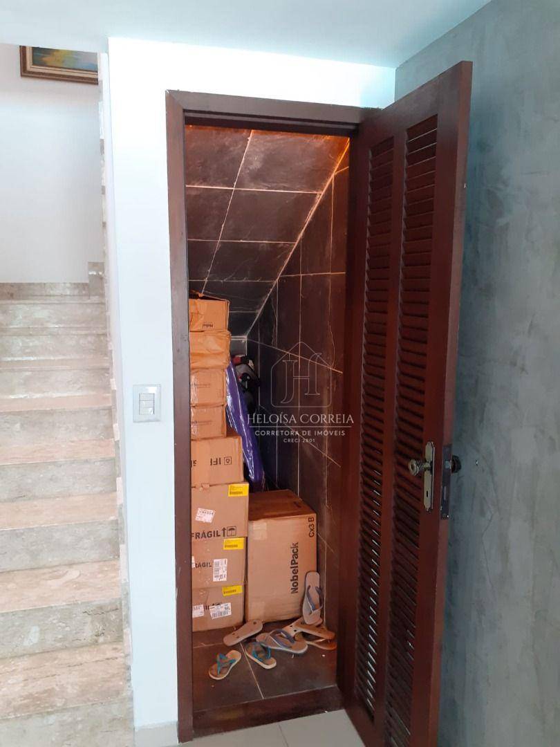 Casa à venda com 5 quartos, 280m² - Foto 28