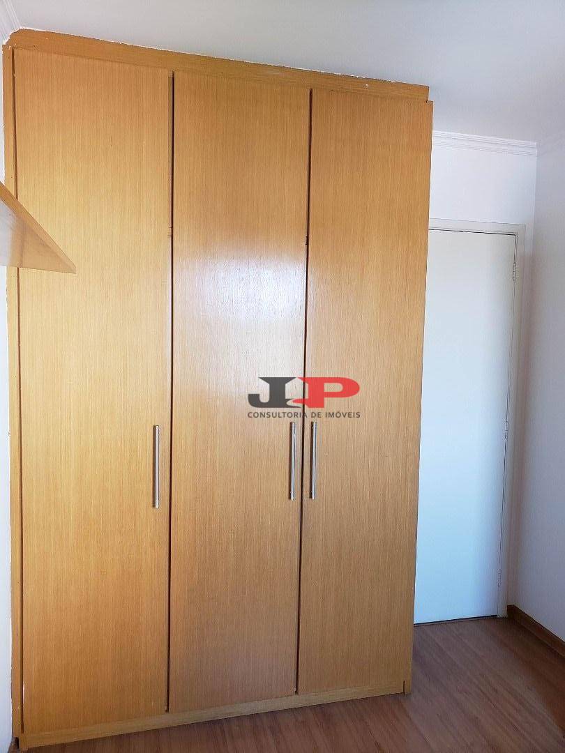 Apartamento para alugar com 3 quartos, 72m² - Foto 12