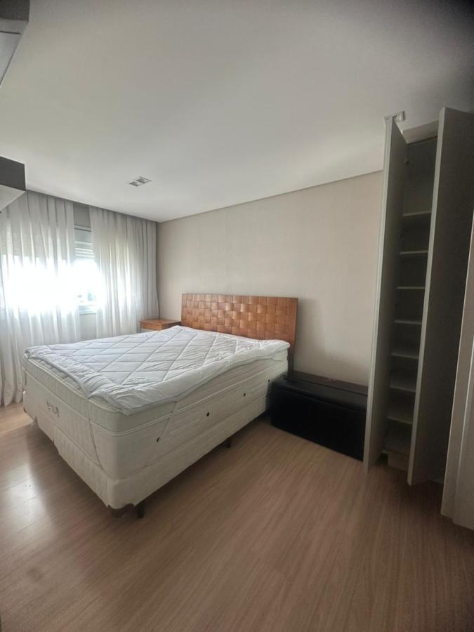 Apartamento para alugar com 2 quartos, 96m² - Foto 25