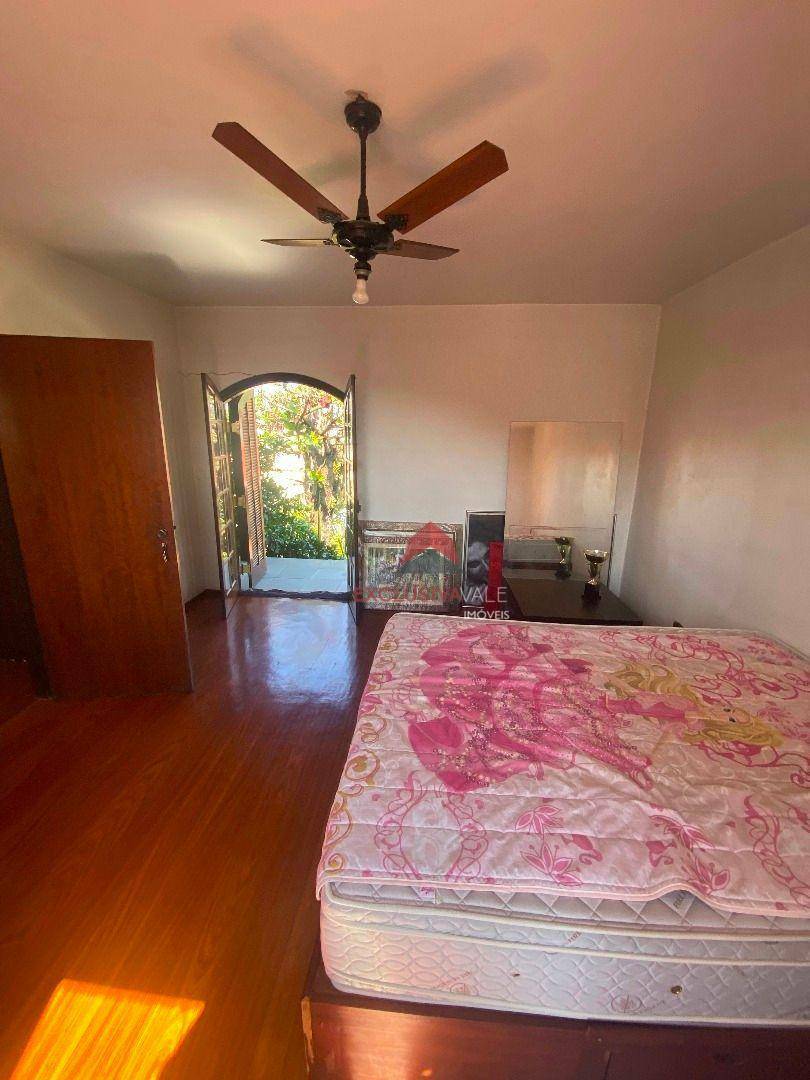 Casa à venda com 5 quartos, 320m² - Foto 29