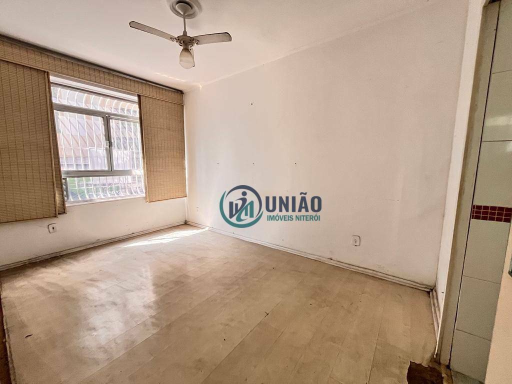 Apartamento à venda com 3 quartos, 125m² - Foto 18