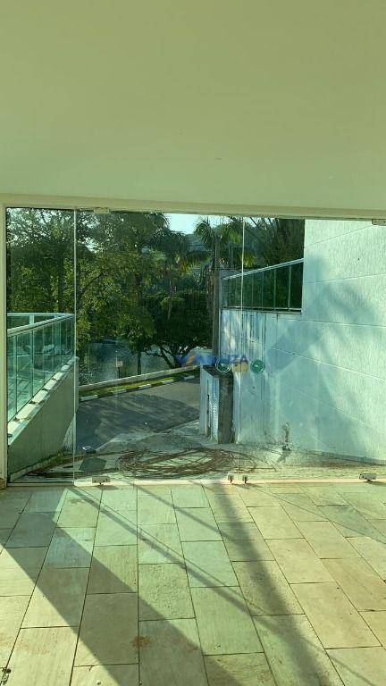 Sobrado à venda com 4 quartos, 600m² - Foto 3