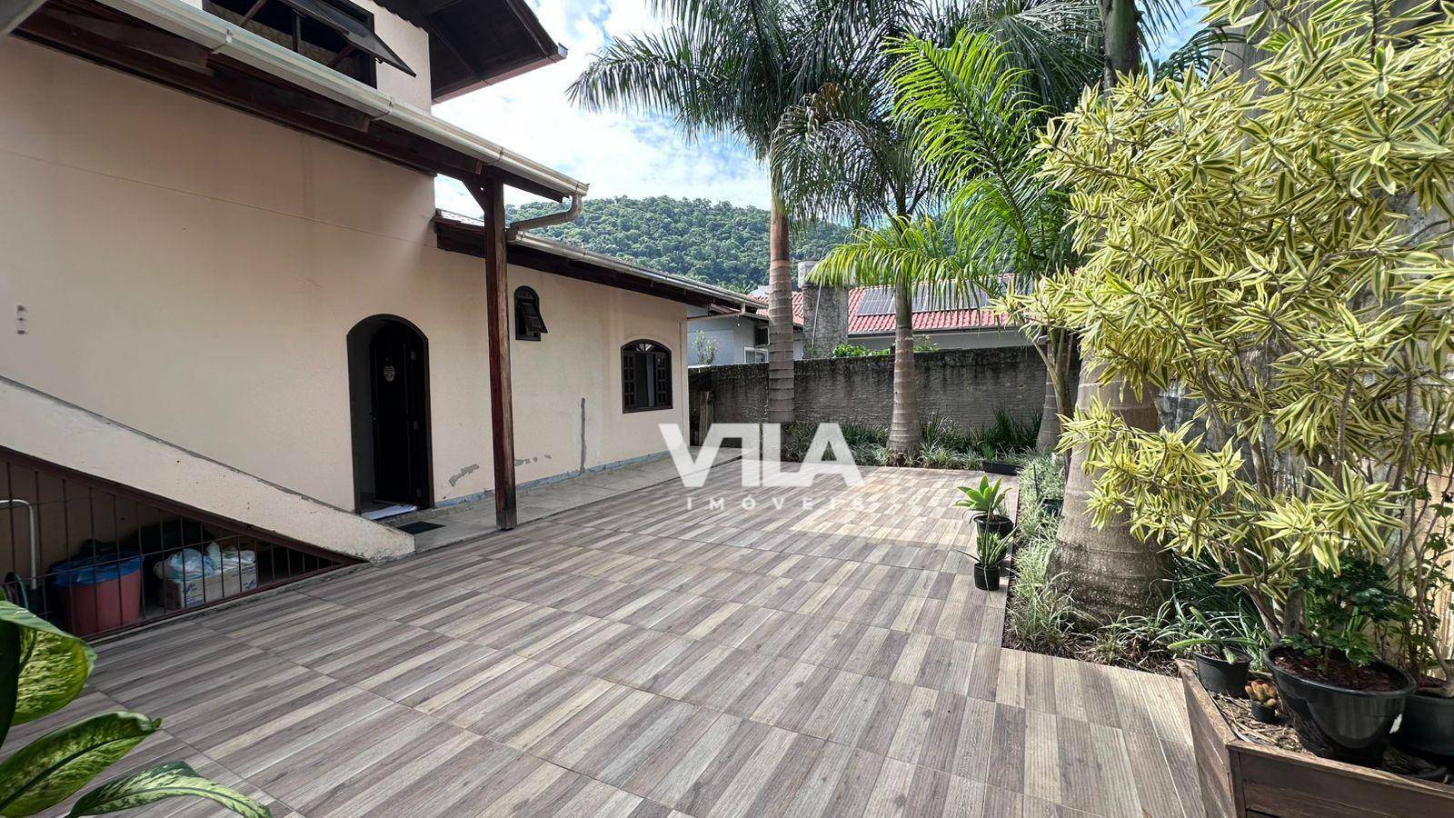 Casa à venda com 2 quartos, 141m² - Foto 6