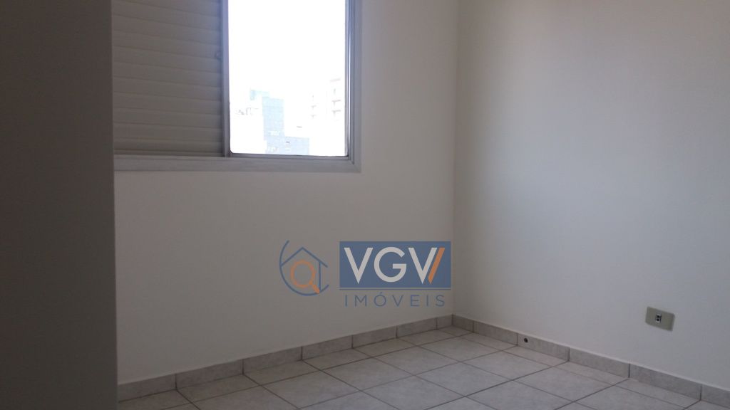 Apartamento para alugar com 2 quartos, 80m² - Foto 2