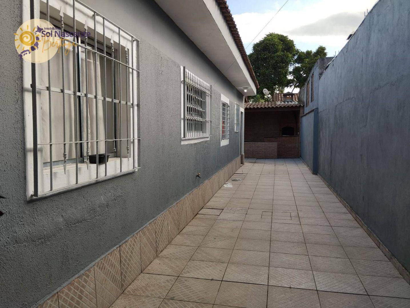 Casa à venda com 2 quartos, 101m² - Foto 3