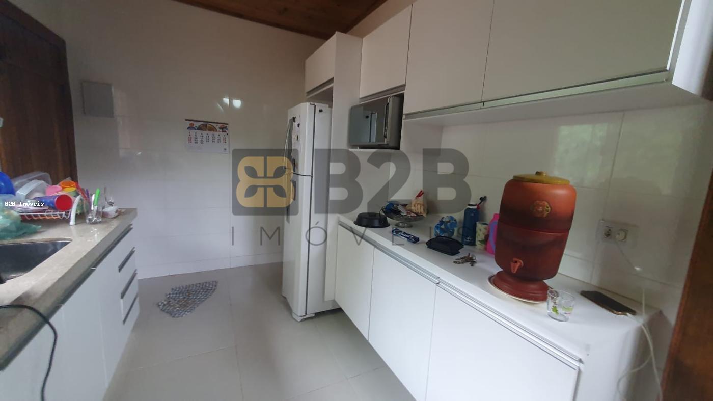 Casa à venda com 2 quartos, 82m² - Foto 4