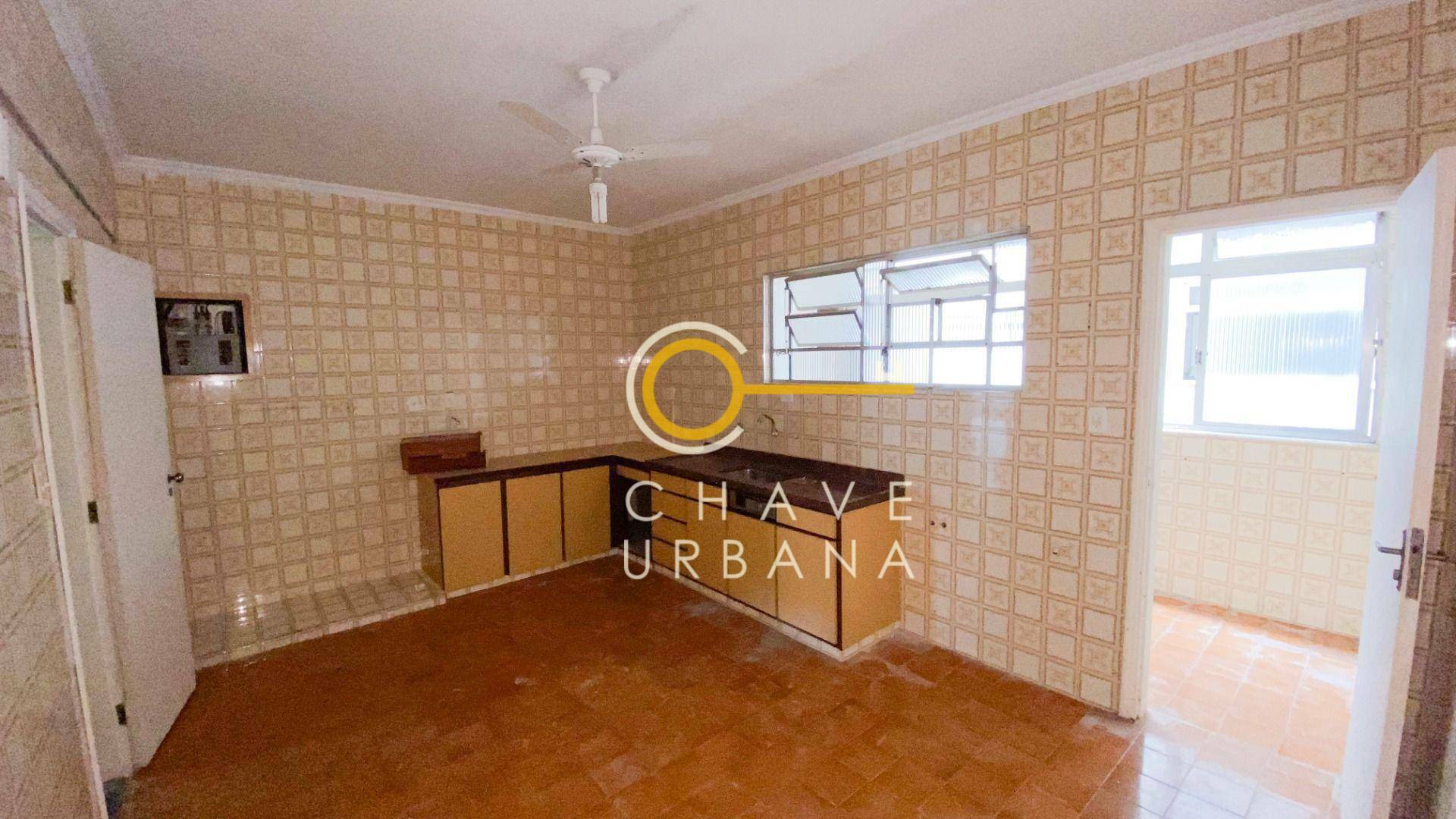 Apartamento à venda com 3 quartos, 143m² - Foto 3