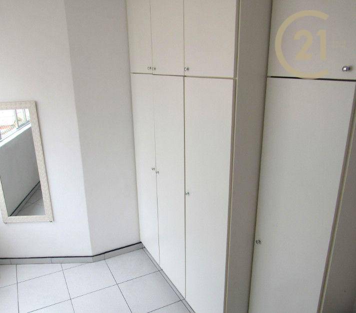 Apartamento à venda com 1 quarto, 40m² - Foto 8