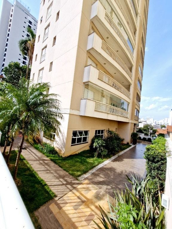 Apartamento à venda com 3 quartos, 117m² - Foto 32