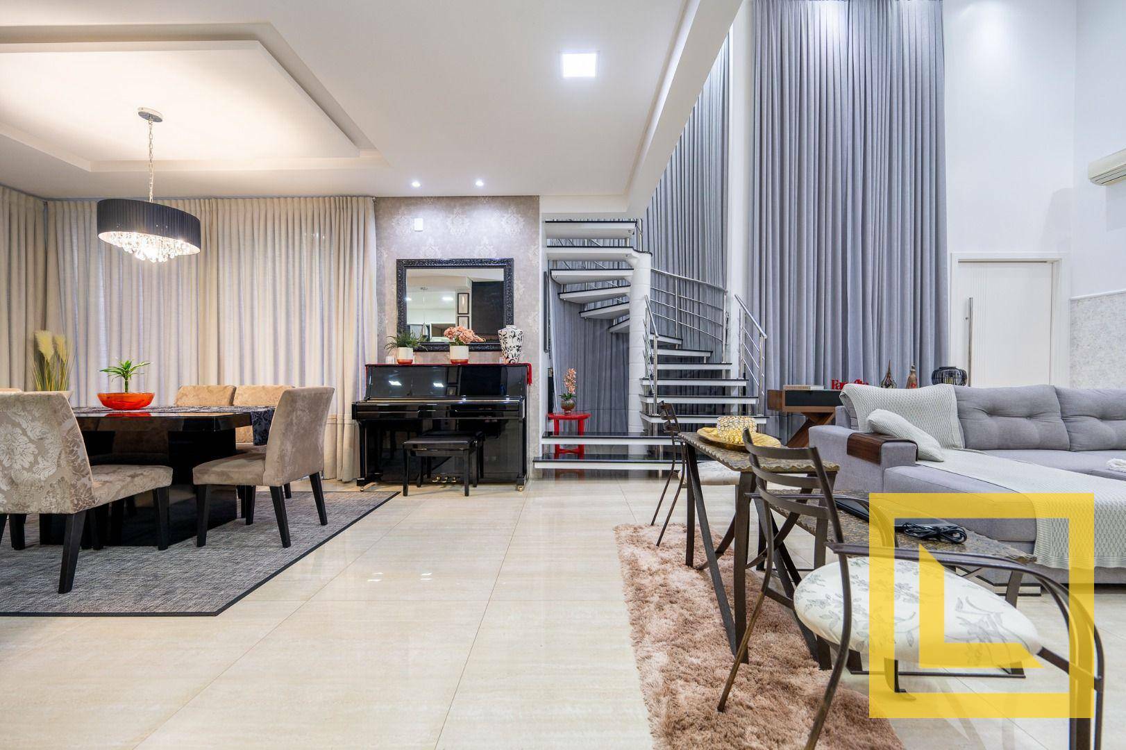 Casa à venda com 3 quartos, 320m² - Foto 14