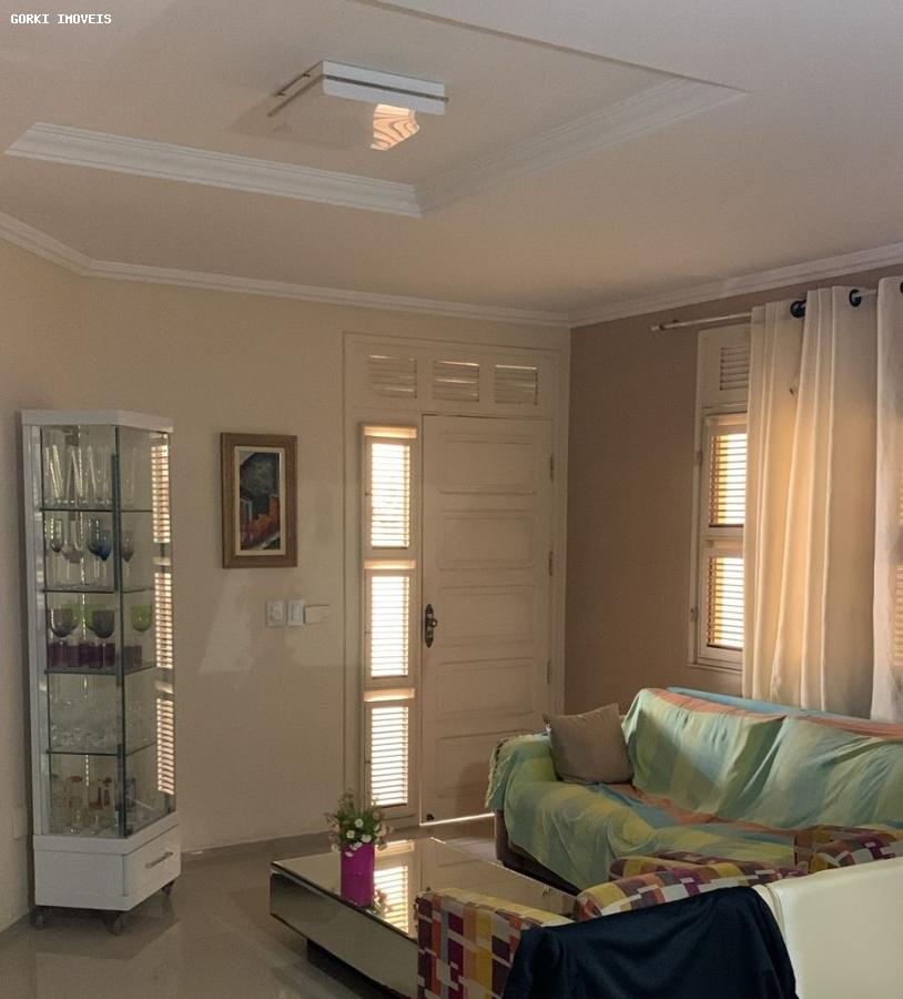 Casa à venda com 3 quartos, 160m² - Foto 7