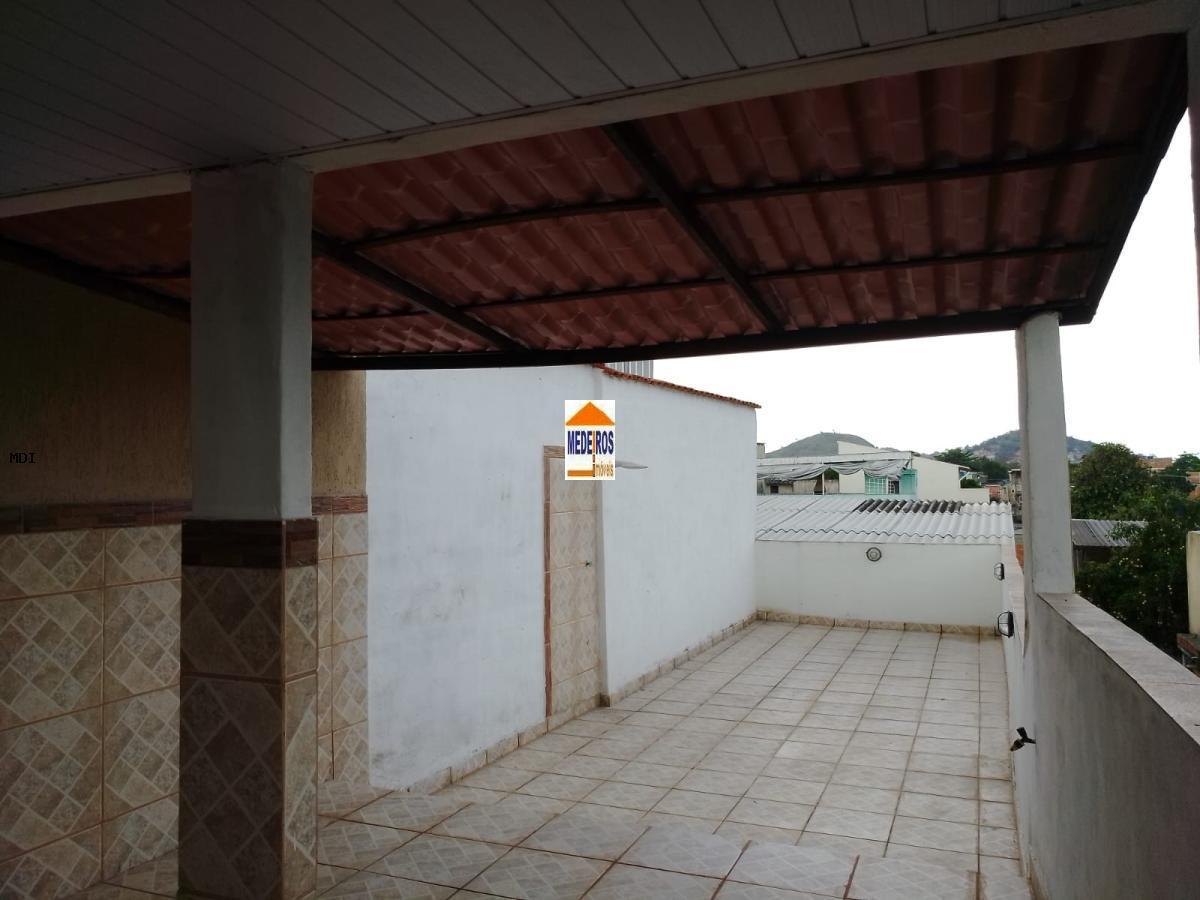 Casa à venda com 2 quartos, 90m² - Foto 9