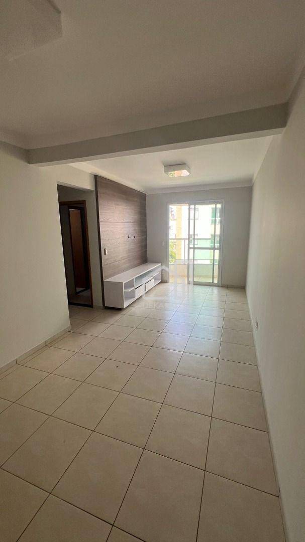 Apartamento à venda com 2 quartos, 69m² - Foto 3