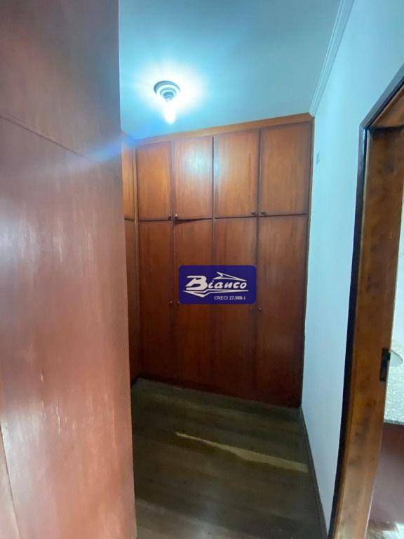 Sobrado à venda e aluguel com 3 quartos, 337m² - Foto 34