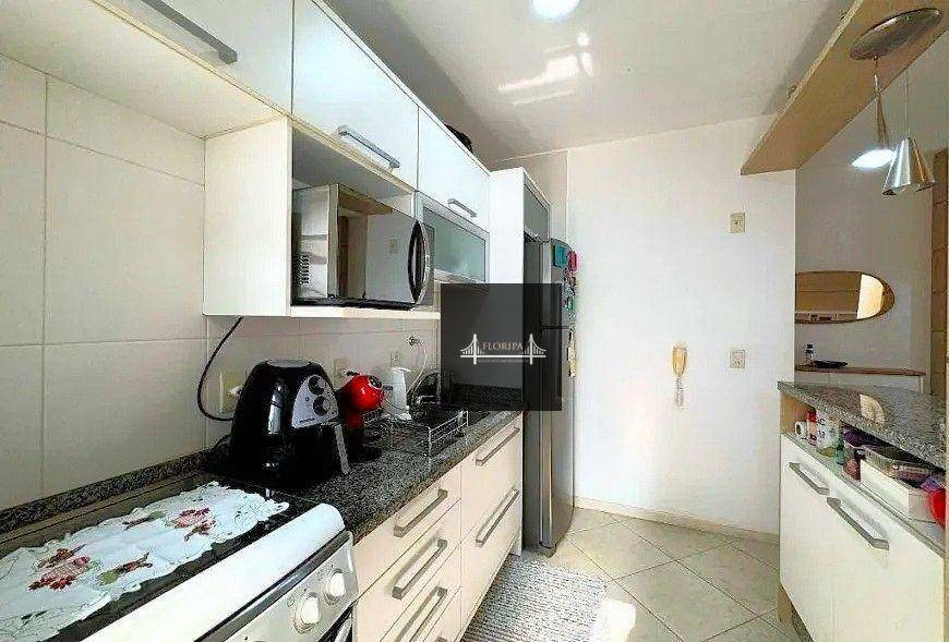 Apartamento à venda com 2 quartos, 71m² - Foto 7