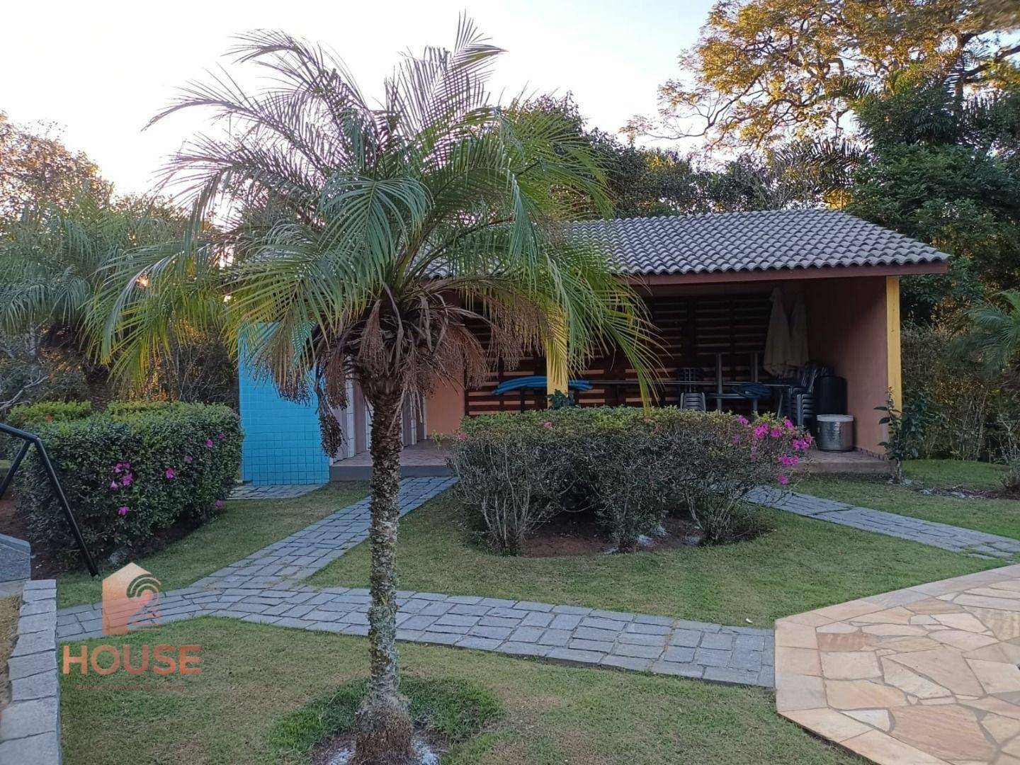 Chácara à venda e aluguel com 4 quartos, 300m² - Foto 5