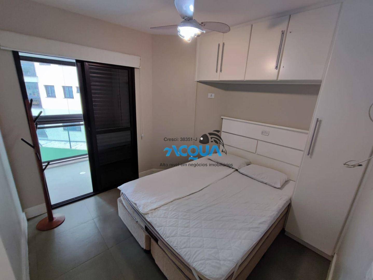 Apartamento à venda com 3 quartos, 110m² - Foto 8