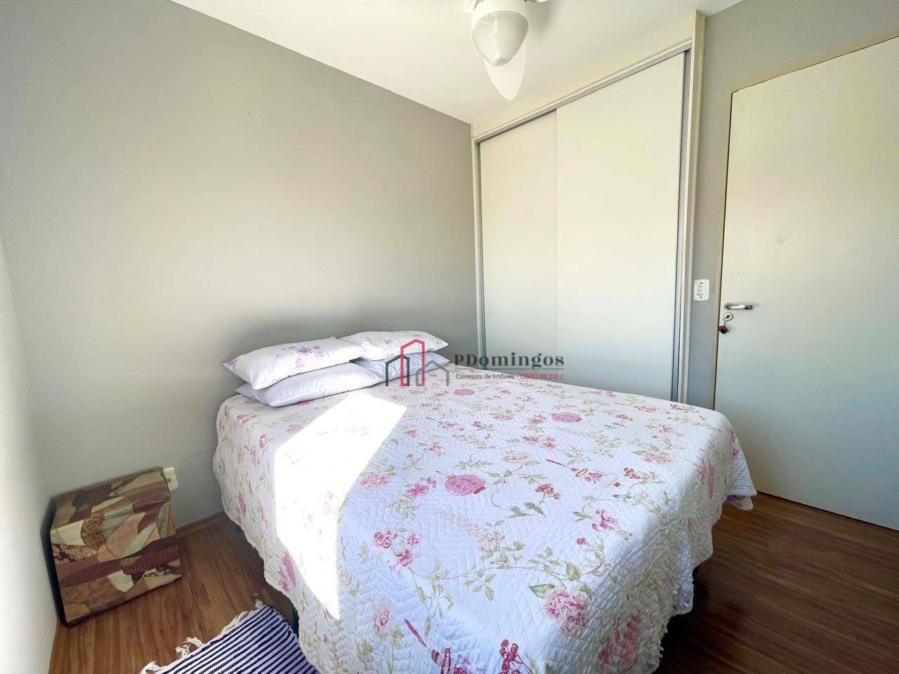 Apartamento à venda com 2 quartos, 42m² - Foto 9