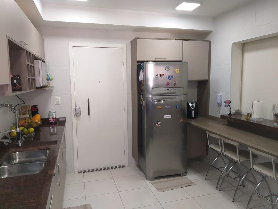 Apartamento à venda com 3 quartos, 140m² - Foto 24