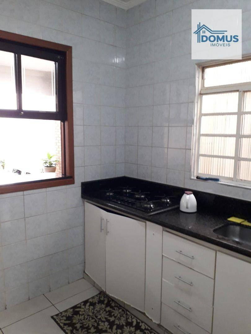 Casa à venda com 4 quartos, 220m² - Foto 35