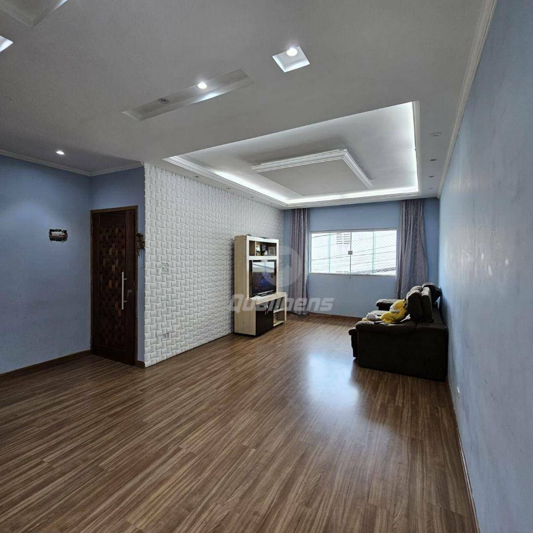 Sobrado à venda com 3 quartos, 286m² - Foto 1