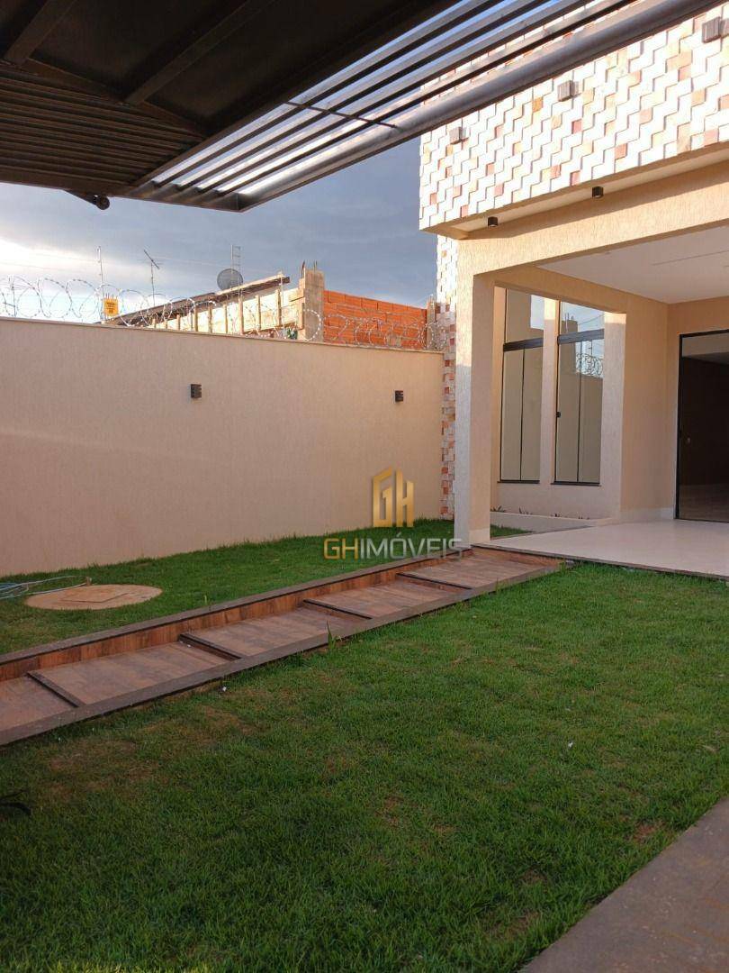 Casa à venda com 3 quartos, 180m² - Foto 2