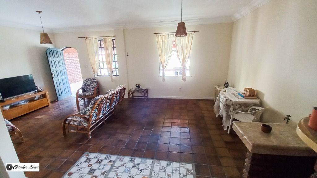 Casa à venda com 3 quartos, 220m² - Foto 7