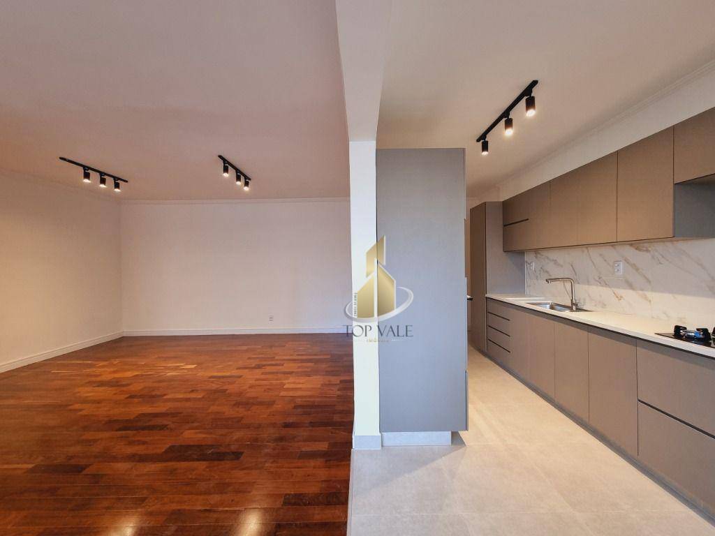 Apartamento à venda com 3 quartos, 92m² - Foto 4