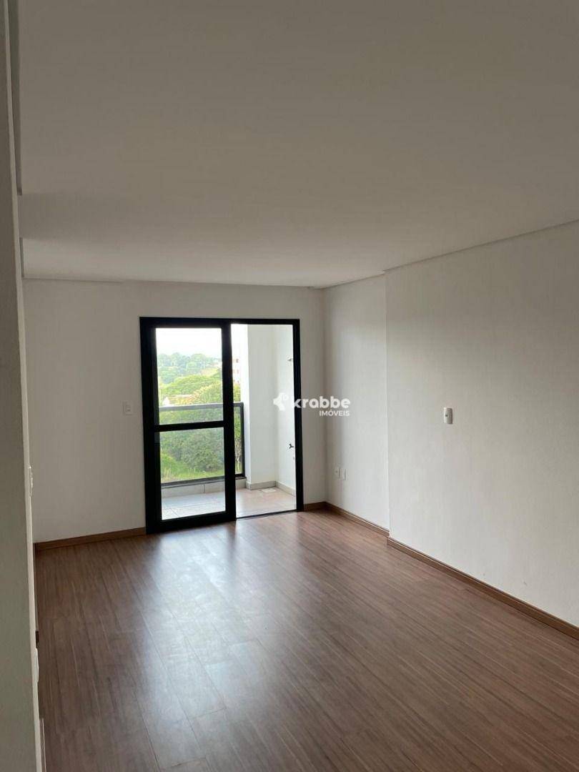 Apartamento à venda com 2 quartos, 64m² - Foto 5
