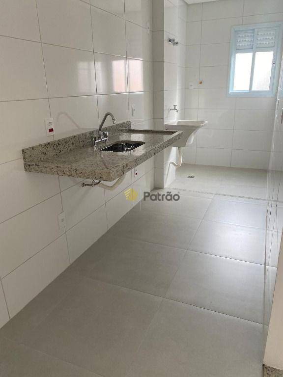 Cobertura à venda com 2 quartos, 124m² - Foto 2