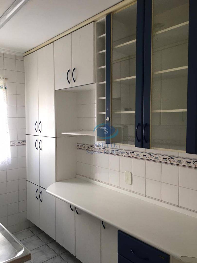 Apartamento à venda com 2 quartos, 60m² - Foto 13