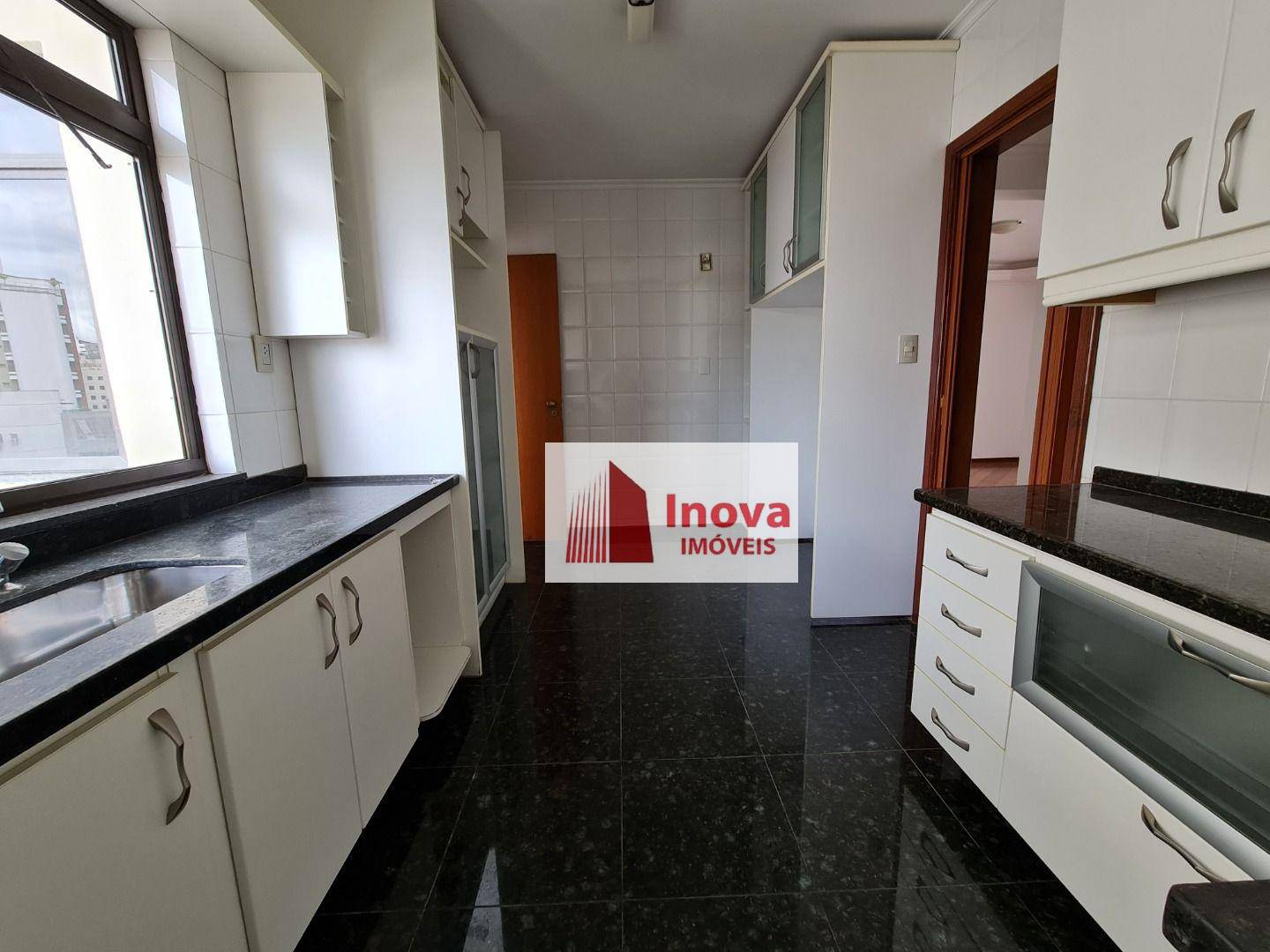 Apartamento à venda com 3 quartos, 140m² - Foto 22