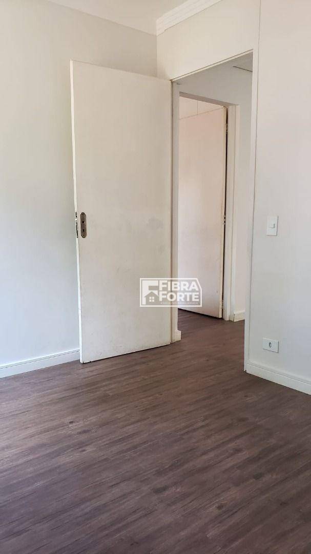 Apartamento à venda com 3 quartos, 77m² - Foto 18