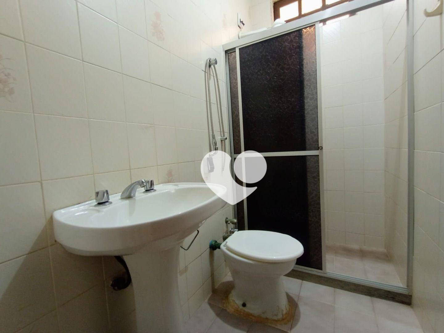 Casa para alugar com 6 quartos, 436m² - Foto 30