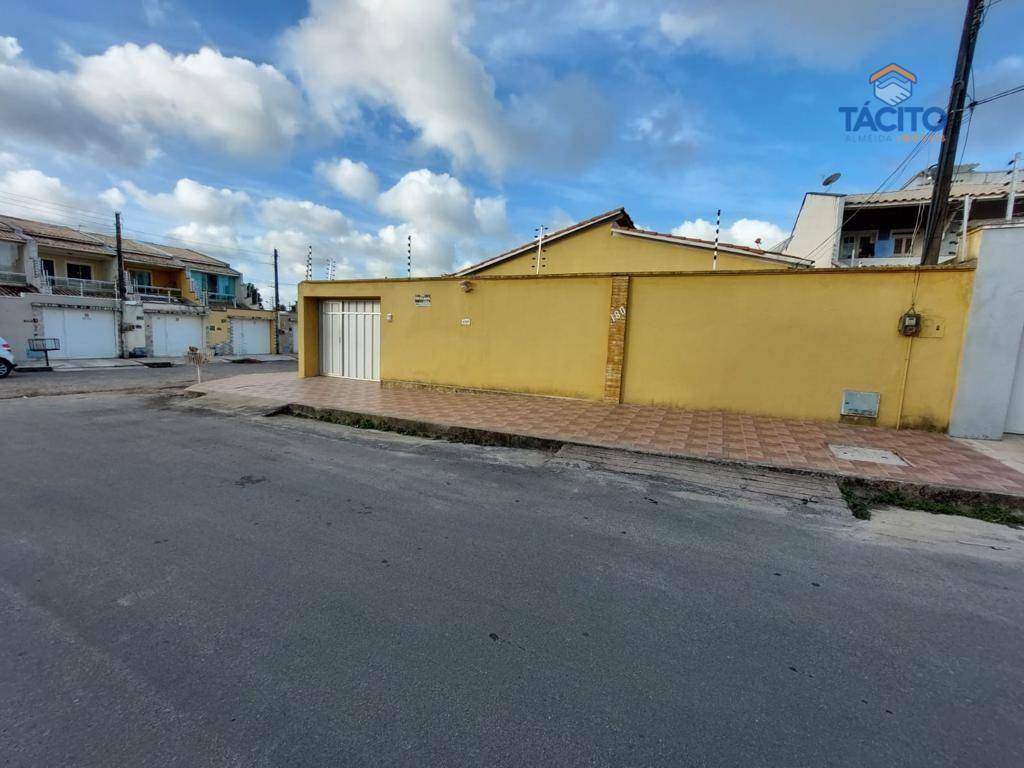 Casa à venda com 4 quartos, 280m² - Foto 2