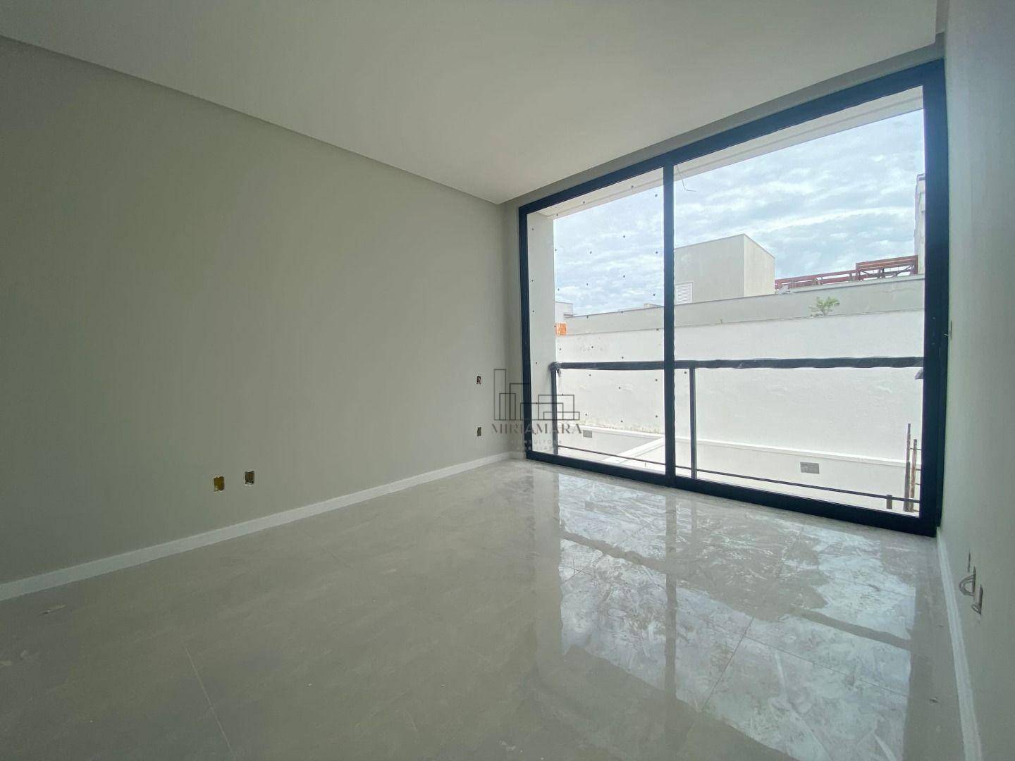 Casa à venda com 3 quartos, 175m² - Foto 11