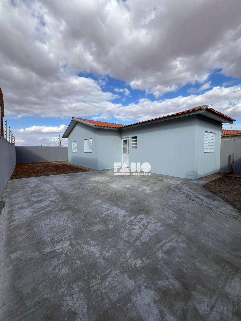 Casa de Condomínio à venda com 3 quartos, 55m² - Foto 2