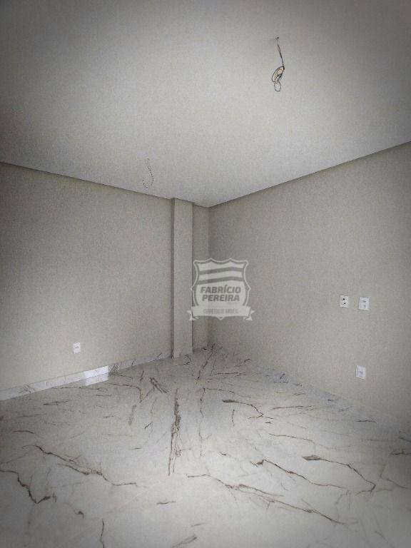 Casa de Condomínio à venda com 5 quartos, 340m² - Foto 11